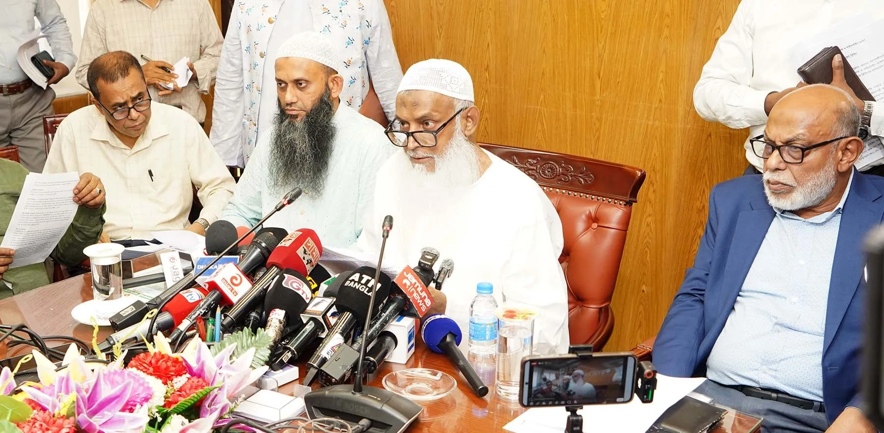Pak Hajj App adds room change, refunds and medical certificate for Hajj 2027