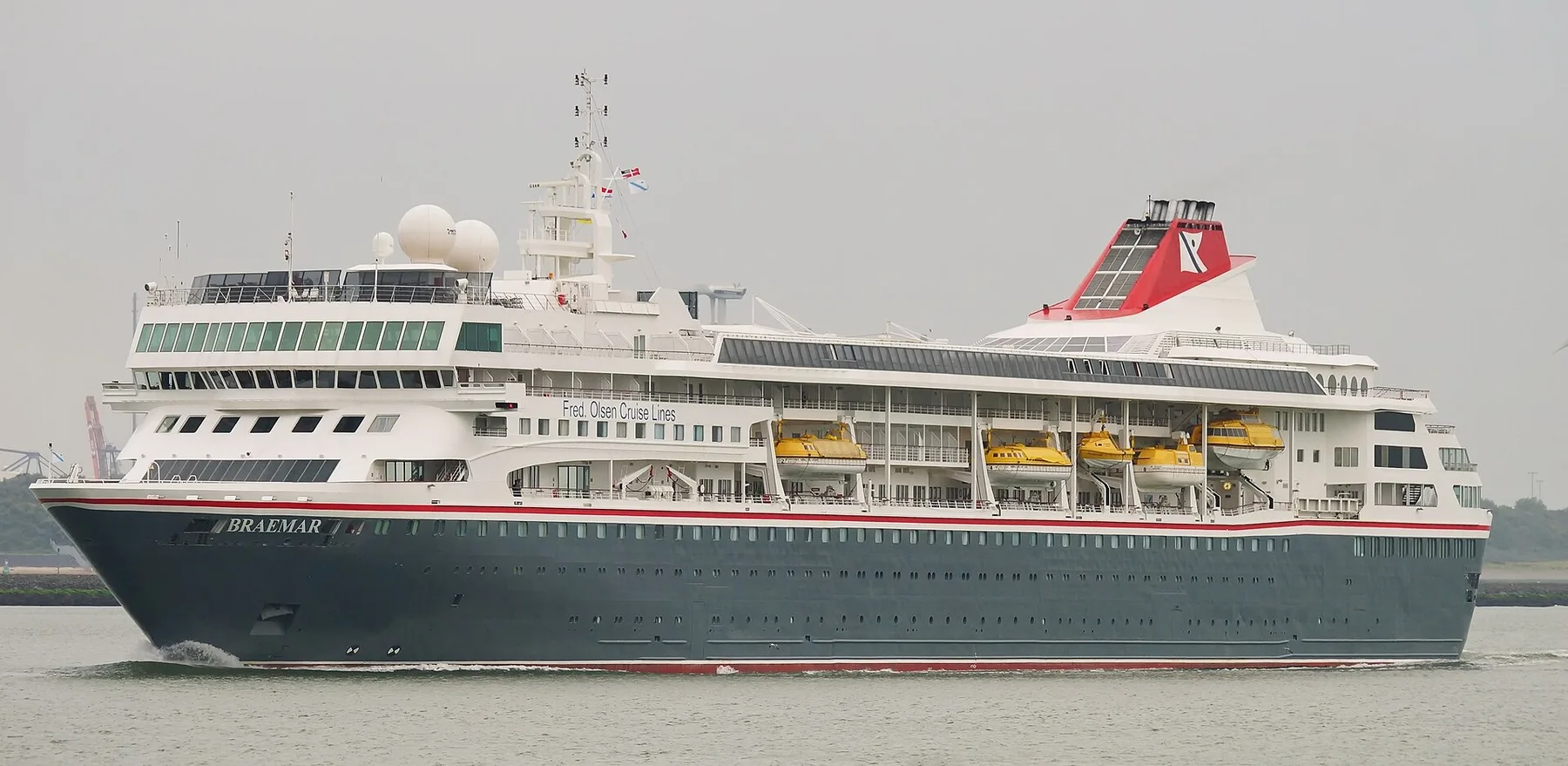 The ship now sailing as Villa Vie Odyssey, seen at sea in its earlier livery as Braemar