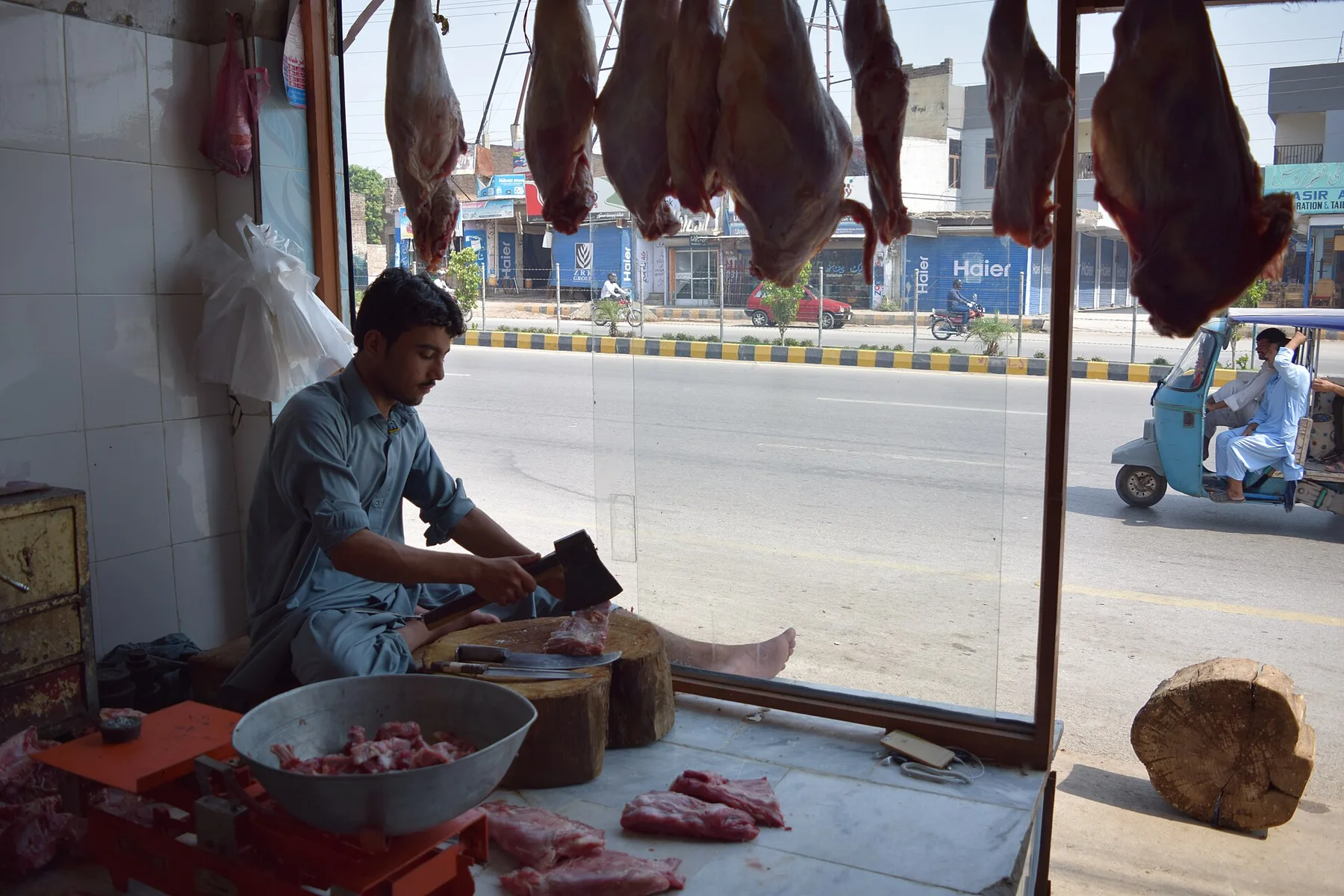 KP Food Authority launches province-wide crackdown on substandard meat and milk