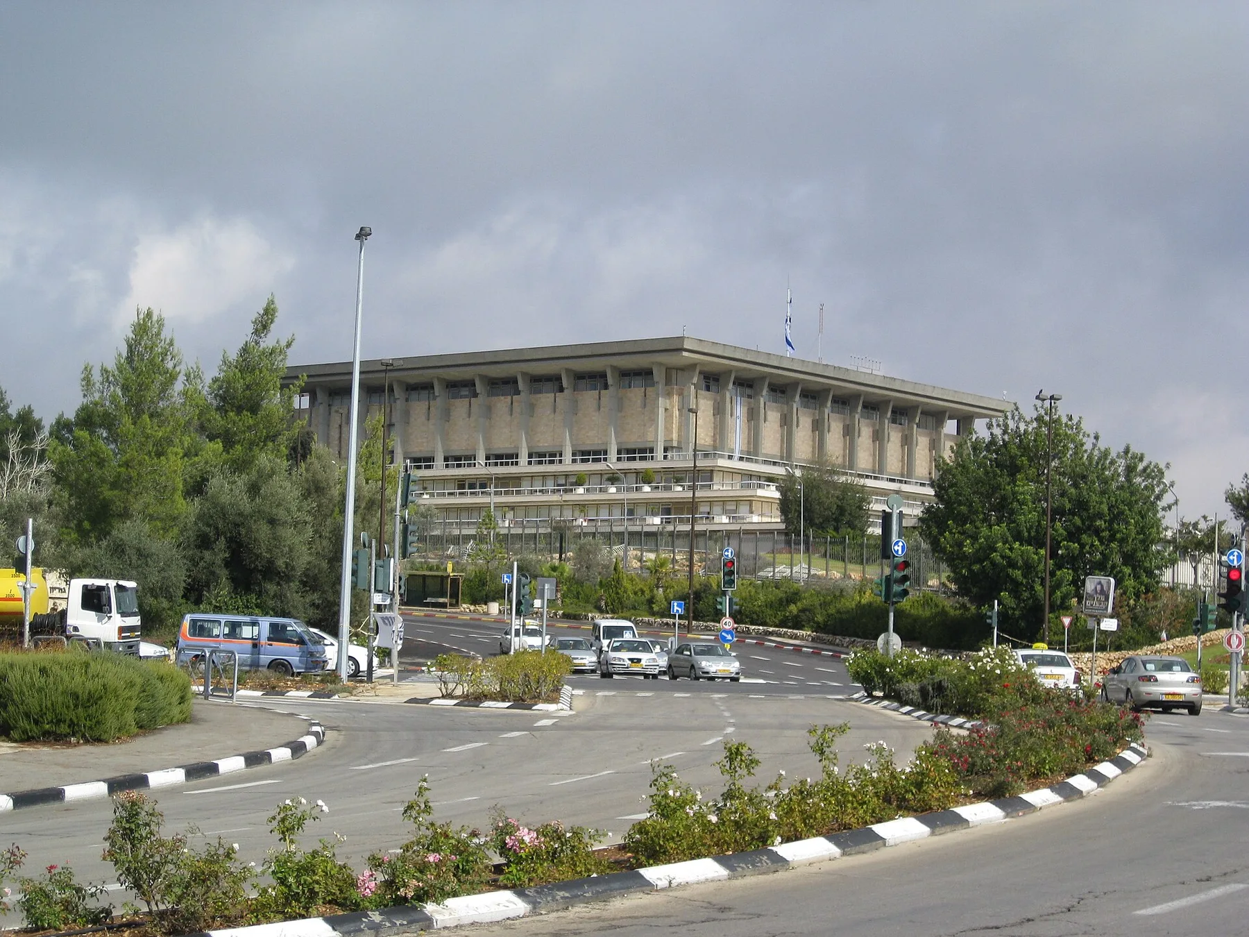 Israel election today: Netanyahu vs Eisenkot in the tightest race in years, turnout could hit 87%