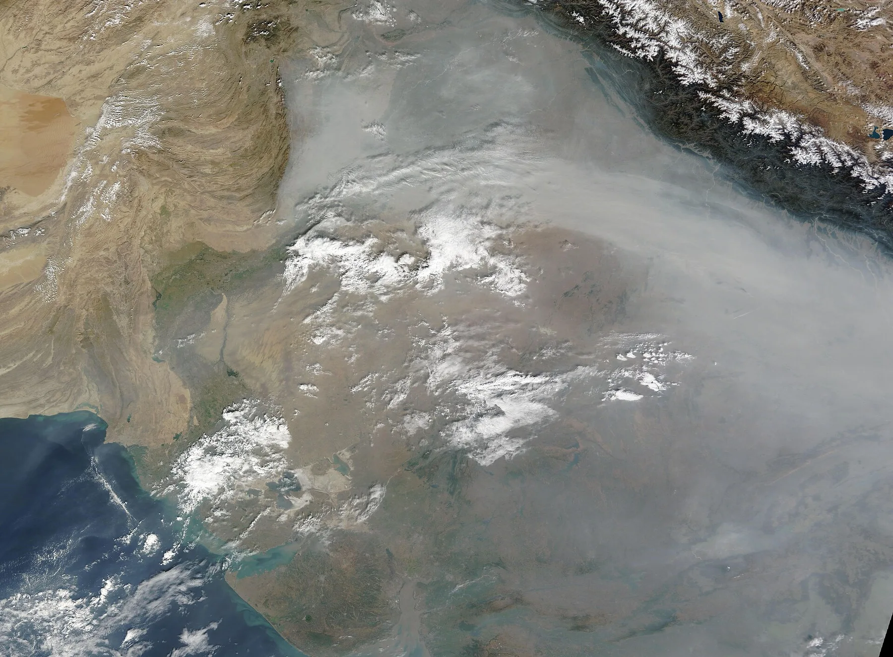 AQI Lahore today: 142 at 3pm, city ranked world's most polluted at 167 on Friday